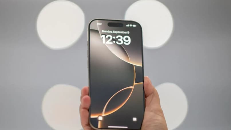 আপনি App Store এ গিয়ে এটি করতে পারেন, যেখানে আপনি Update All এর অপশন পাবেন। এটিতে ক্লিক করে আপনি সমস্ত অ্যাপের সর্বশেষ সংস্করণ ইনস্টল করতে পারেন।