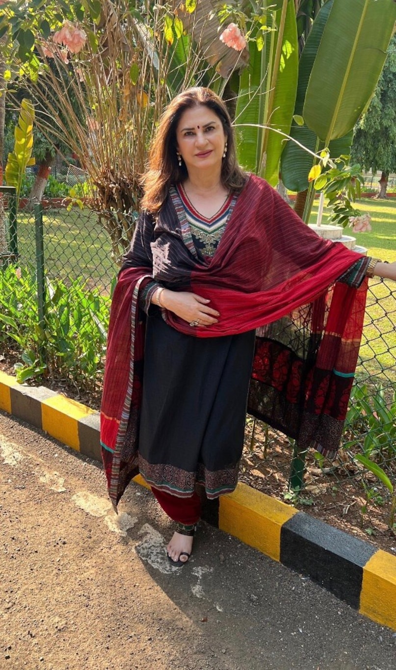  Earlier, Kunika in an interview said that she was like a wife to Kumar Sanu, and considered him as her husband. “His wife smashed my car with a hockey stick. She would come outside my house and scream. But I understood her. She wanted money for her children, she wasn’t wrong. She said she did not want him back.” 