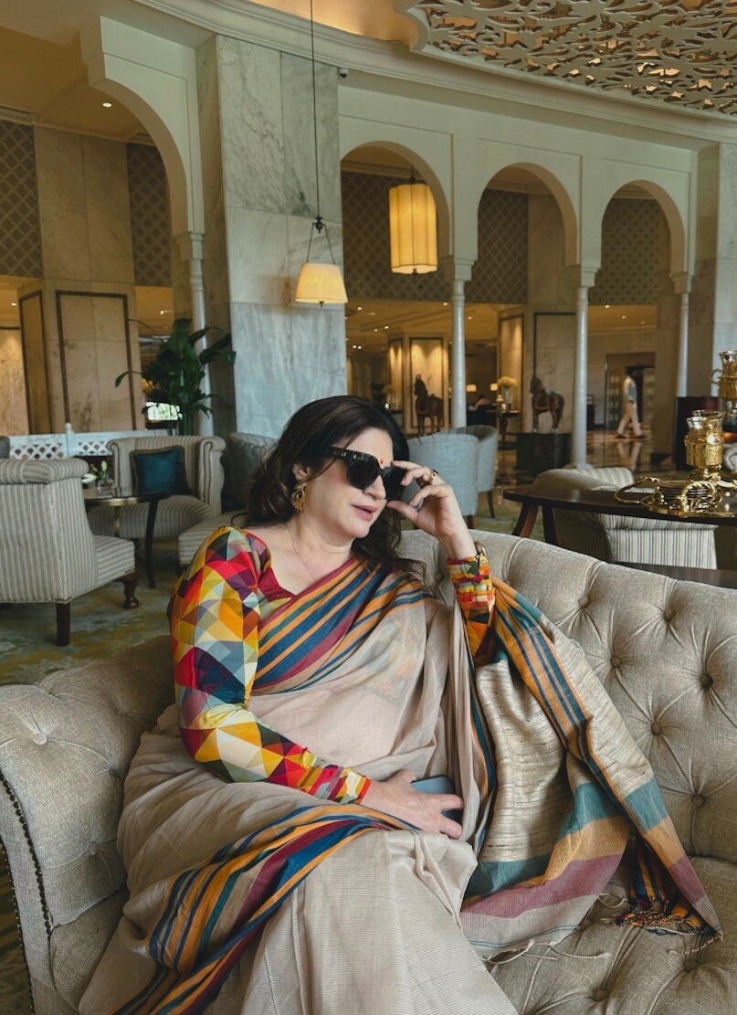  The actress also recalled her first meeting with the singer in Ooty. When the actress was busy with work, the singer was in Ooty for a vacation with his sister and nephew. After the first meeting, they developed a close bond. 