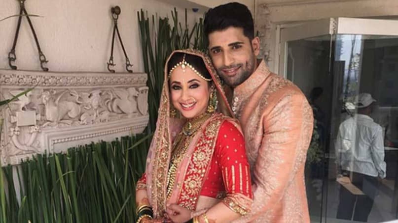 However, Urmila grabbed everyone's attention in 2016 for her interfaith marriage with Mohsin Akhtar Mir.  However, Urmila grabbed everyone's attention in 2016 for her interfaith marriage with Mohsin Akhtar Mir.