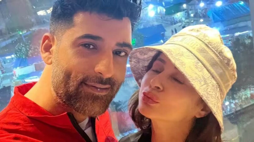 However, both Matondkar and her husband clarified that she didn't convert. "My wife did not convert to Islam. Period," he had said.  However, both Matondkar and her husband clarified that she didn't convert. "My wife did not convert to Islam. Period," he had said.