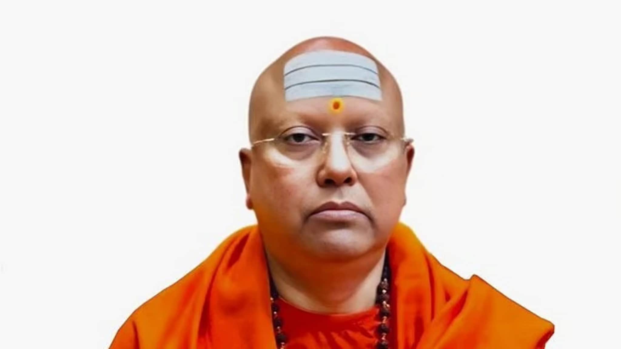Swami Chaitanyananda: इतना गंदा है चैतन्यानंद बाबा पीड़िता के दोस्त ने खोला डर्टी पिक्चर का राज