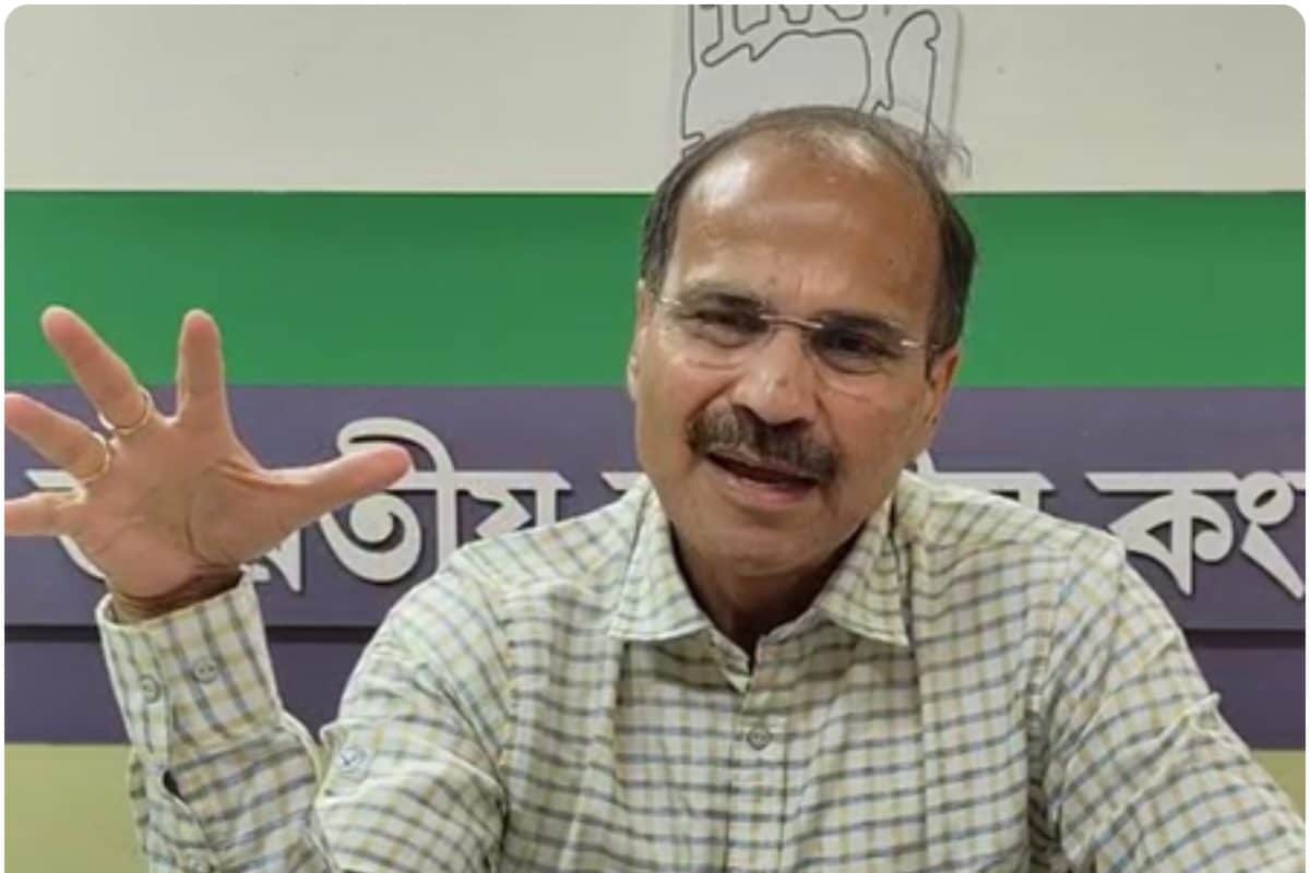 ऑपरेशन सिंदूर भी जारी है और खेल भी सरकार के लिए जंग का मतलब साफ नहीं