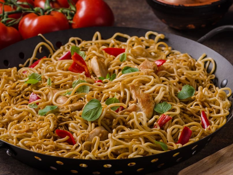 foods to avoid in high blood pressure, hypertension diet foods list, high bp harmful foods, salty foods raise blood pressure, diet tips for bp patients