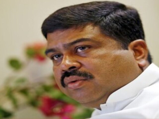 BJP ने अपने सबसे बड़े धुरंधर को उतारा बिहार में, राहुल-तेजस्वी फंस जाएंगे? BJP ने अपने सबसे बड़े धुरंधर को उतारा बिहार में, राहुल-तेजस्वी फंस जाएंगे?