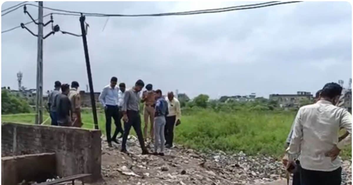 कूड़े के ढेर में मिला सिर, 500 मीटर दूर कमरे में था धड़,पुलिस ने सुलझाई गुत्थी