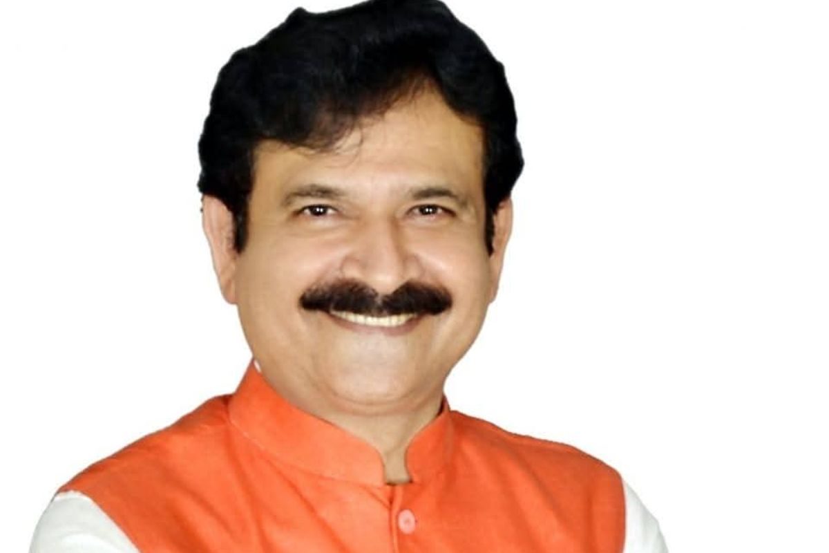 Nawada News: BJP के पूर्व विधायक पर जानलेवा हमला, गाड़ी ओवरटेक कर नेता पर टूट पड़े बदमाश