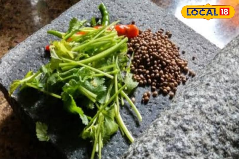 Bhaang Ki Chutney: The Pride of Uttarakhand's Thali Bhaang Ki Chutney: The Pride of Uttarakhand's Thali