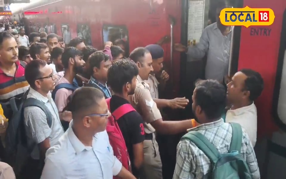 पर्व-त्योहार पर यात्रियों के लिए रेलवे की बड़ी सौगात, बढ़ाई स्पेशल ट्रेनें