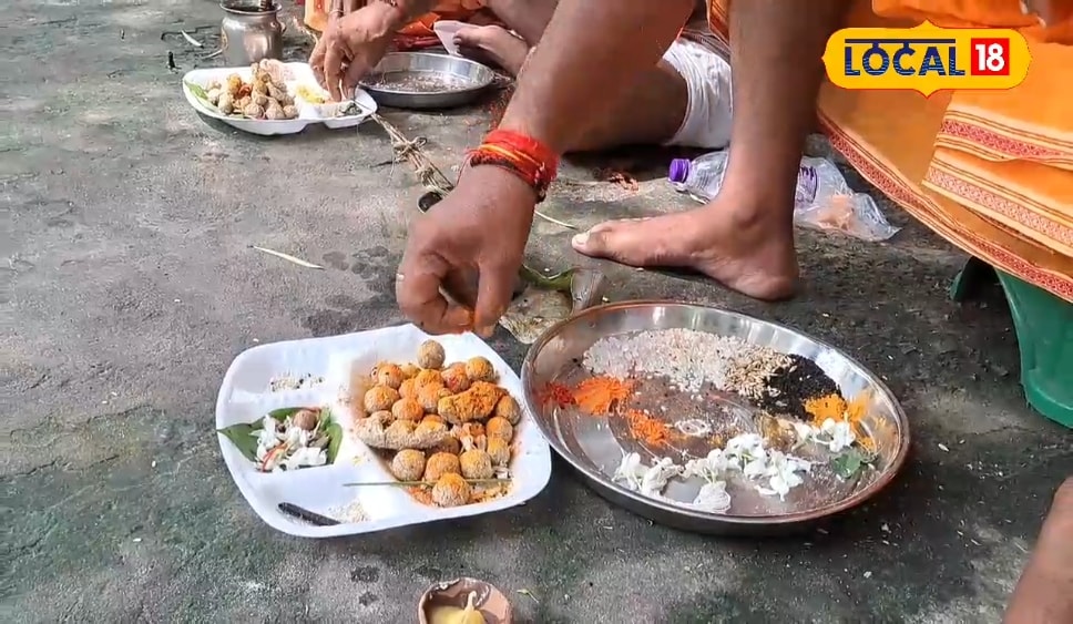Pitru Paksha: पितृपक्ष में घर पर श्राद्ध-तर्पण करने की ये है विधि