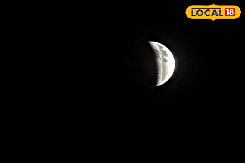 चंद्र ग्रहण 2025, Chandra Grahan India, Total Lunar Eclipse, Blood Moon, Full Moon September 2025, ग्रहण टाइम गाज़ीपुर, Lunar Eclipse Visibility, चंद्र ग्रहण सूतक काल, Eclipse Photos, Moon Red Color, Lunar Shadow Effect., Ghazipur lunar elicpise 