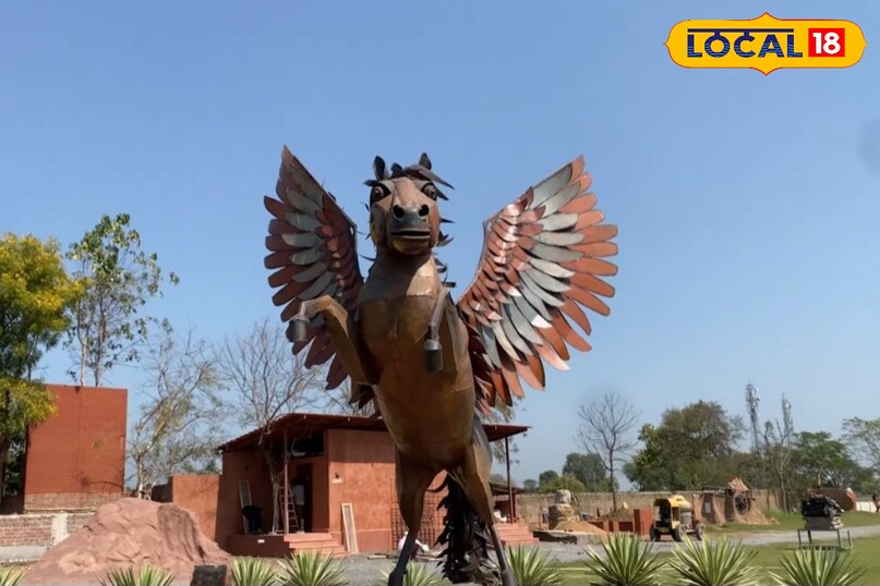 मंत्रमुग्ध करती कृतियां 