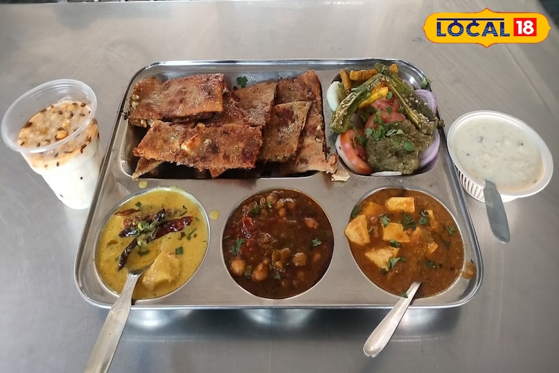 अलीगढ़, स्वाद में लाजवाब होता है, यह देसी घी का पराठा, जिसे खाने के लिए तो उमड़ती है भारी भीड़, लोकल-18, Aligarh is wonderful in taste, this desi ghee paratha, which is a huge crowd to eat, local-18 अलीगढ़, स्वाद में लाजवाब होता है, यह देसी घी का पराठा, जिसे खाने के लिए तो उमड़ती है भारी भीड़, लोकल-18, Aligarh is wonderful in taste, this desi ghee paratha, which is a huge crowd to eat, local-18
