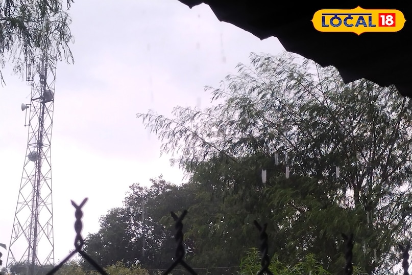 1 घंटे की बारिश में बड़ा जलस्तर 1 घंटे की बारिश में बड़ा जलस्तर