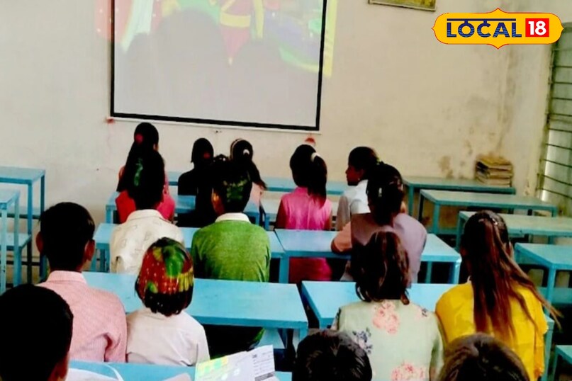 IAS IPS Village in MP, Officers Village in India, Officers Village Padiyal Dhar, अधिकारियों का गांव, local18, khargone letest news, dhar letest news, Madhya Pradesh hindi news 