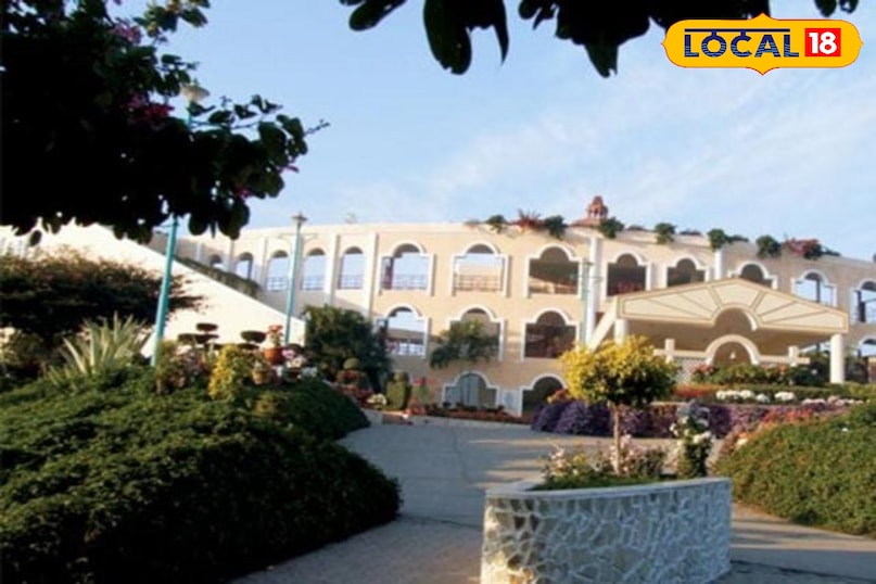 top five private school in MP, education news, local18, khargone letest news, Madhya Pradesh hindi news 