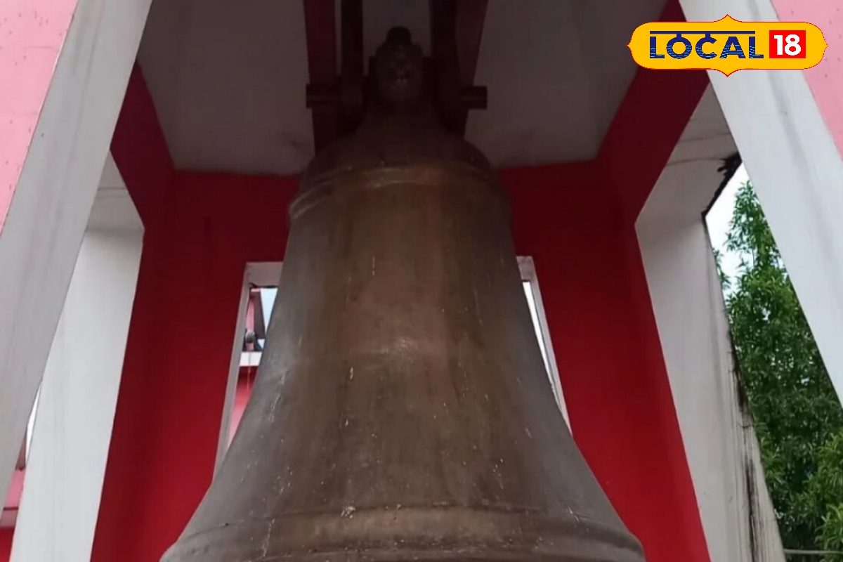 मंदिर से ज्यादा घंटा मशहूर, बजने पर ठहर जाता है शहर, ताकत के आगे देवता फीके