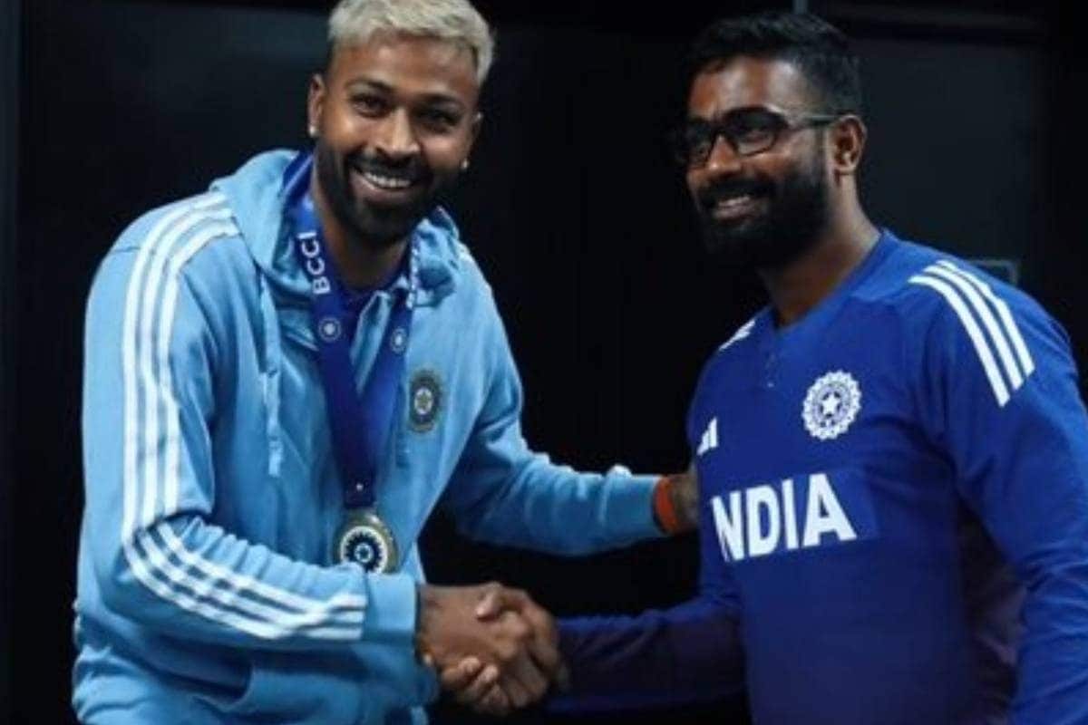 हार्दिक को यूं ही नहीं कहा जाता दिलदार, किसे गिफ्ट किया अपना अवॉर्ड?