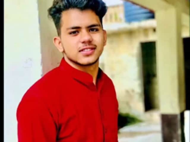 लापरवाही का ऐसा नतीजा! विदेश से परिजनों से मिलने आए युवक की मौत, 3 दोस्त घायल लापरवाही का ऐसा नतीजा! विदेश से परिजनों से मिलने आए युवक की मौत, 3 दोस्त घायल