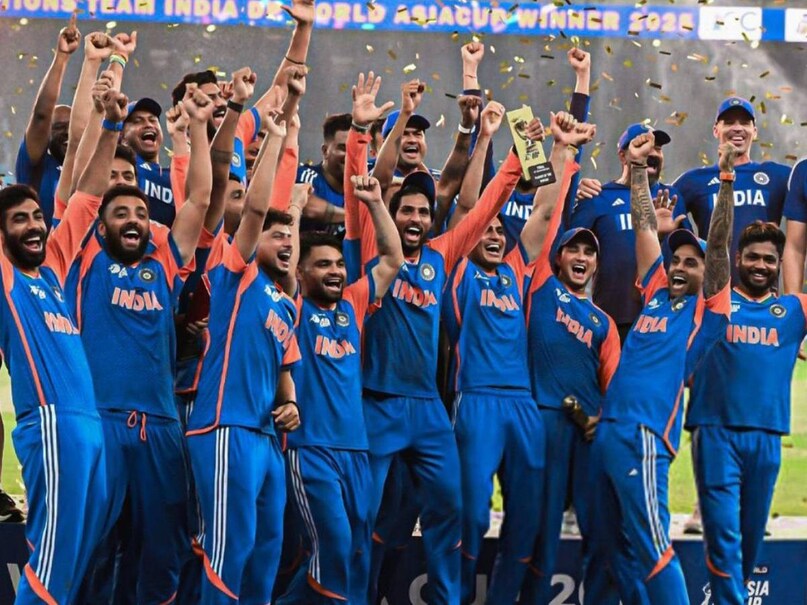 Abhishek Sharma, Abhishek Sharma most runs asia cup, asia cup controversy, asia cup highlights, asia cup latest news, Kuldeep Yadav most wicket asia cup, team india asia cup champions, asia cup most runs, asia cup most wicket, india asia cup winner, Indian cricket team winner asia cup, abhishek sharma player of the tournament, अभिषेक शर्मा, कुलदीप यादव, भारत बनाम पाकिस्तान 