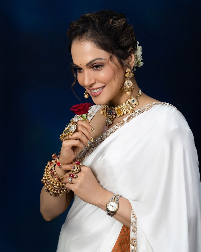 Isha Koppikar, Isha Koppikar film, Isha Koppikar news, Isha Koppikar birthday, ईशा कोप्पिकर, ईशा कोप्पिकर फिल्म, ईशा कोप्पिकर न्यूज, ईशा कोप्पिकर बर्थडे