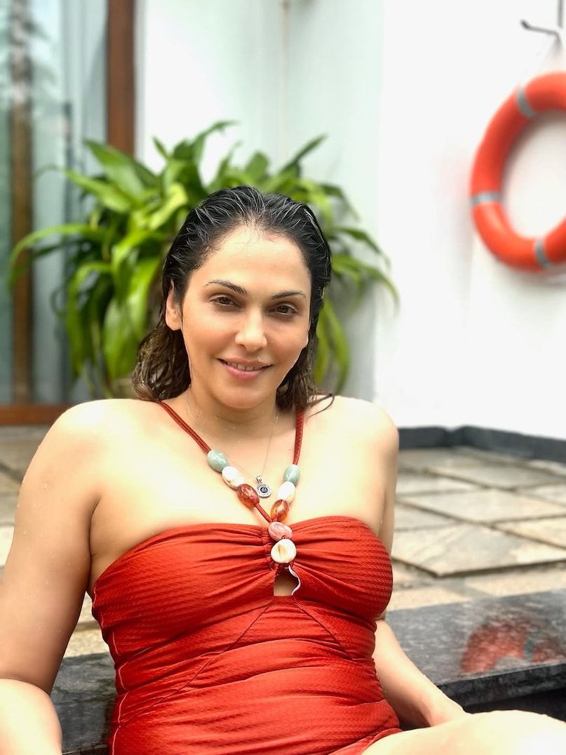 Isha Koppikar, Isha Koppikar film, Isha Koppikar news, Isha Koppikar birthday, ईशा कोप्पिकर, ईशा कोप्पिकर फिल्म, ईशा कोप्पिकर न्यूज, ईशा कोप्पिकर बर्थडे