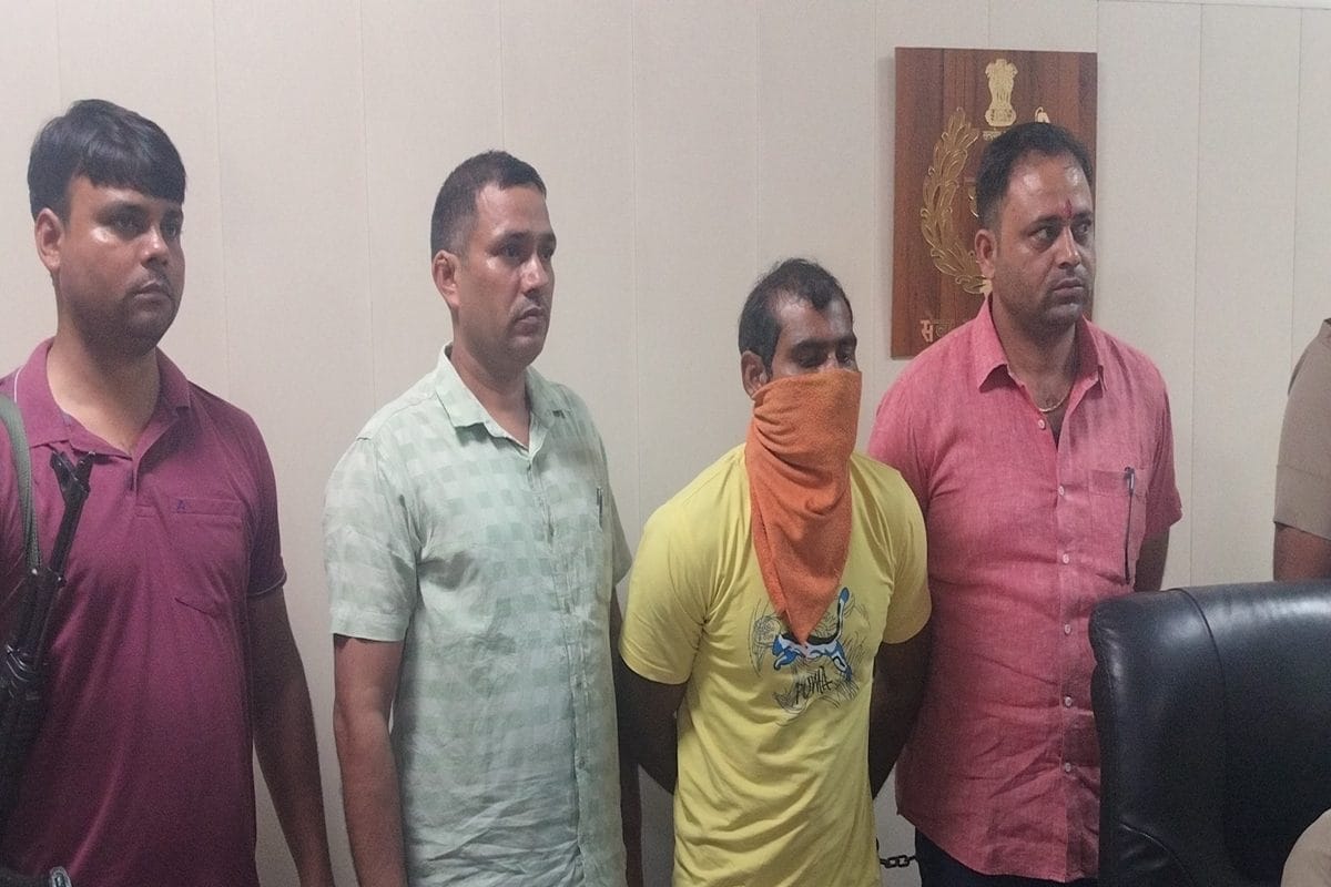 भाभी से अवैध संबधों का था शक युवक ने दोस्त को मार डाला गिरफ्तार