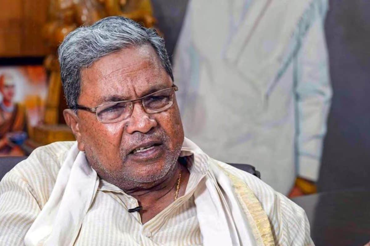 शिवाजी का नाम हटा कर सेंट मैरीसिद्धारमैया की सिफारिश से क्यों गुस्साए फडणवीस