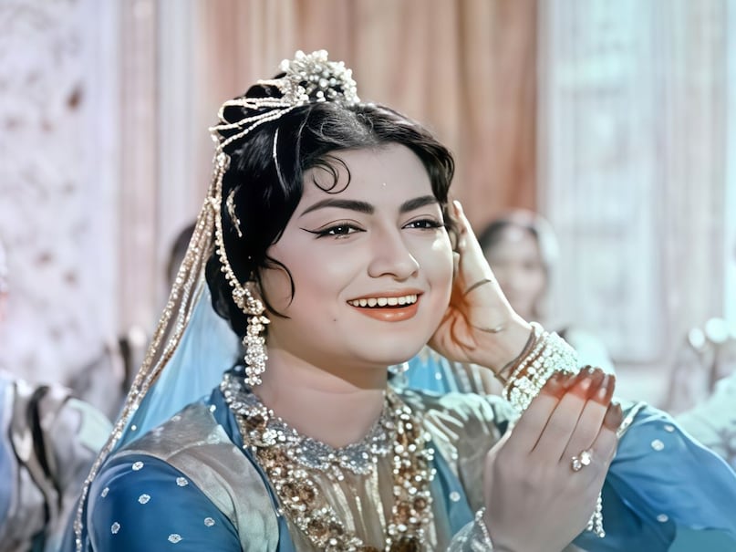 Minoo Mumtaz, Mehmood, Minoo Mumtaz controversy, Mehmood, Minoo Mumtaz Mehmood film, Minoo Mumtaz Mehmood song, Hindi Cinema, Bollywood Cinema, Lovers, Lovers on Screen, Actress Life, Actress, Actress Minoo Mumtaz
