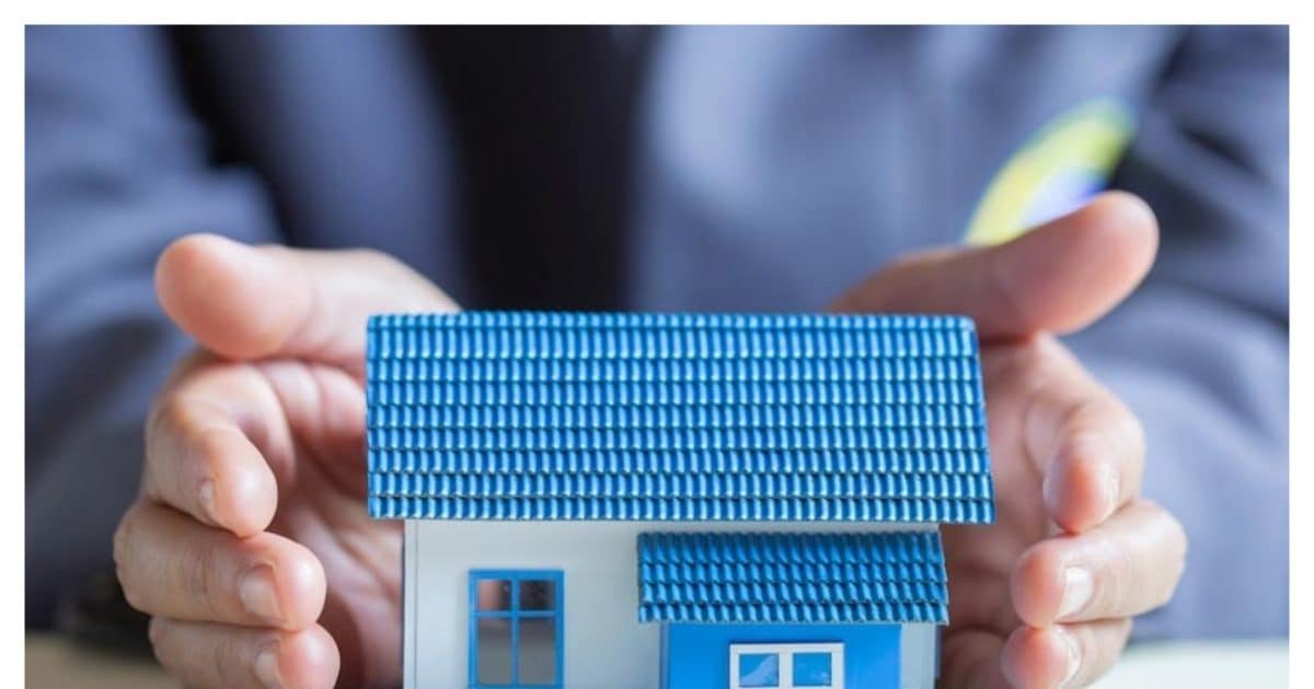 Vastu Tips: घर, फ्लैट या प्लॉट खरीदते समय जरूर रखें इन बातों का ध्यान, वरना प्रॉपर्टी होते हुए भी मिलेगा चैन