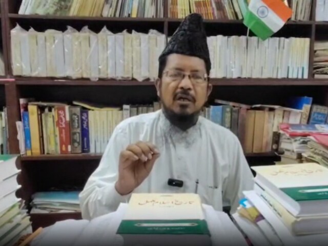 अखिलेश पर बरसे मौलाना शहाबुद्दीन रजवी, बोले- तीन-तीन मुख्यमंत्री चलाते थे यूपी