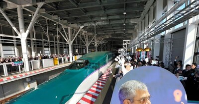 अश्विनी वैष्णव ने कहा कि बुलेट ट्रेन 2027 तक शुरू हो जाएगी.(Image:Reuters)