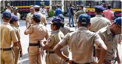 पुलिस ने इस मामले में 15 और 17 साल के दो नाबालिग लड़कों को हिरासत में लिया है.