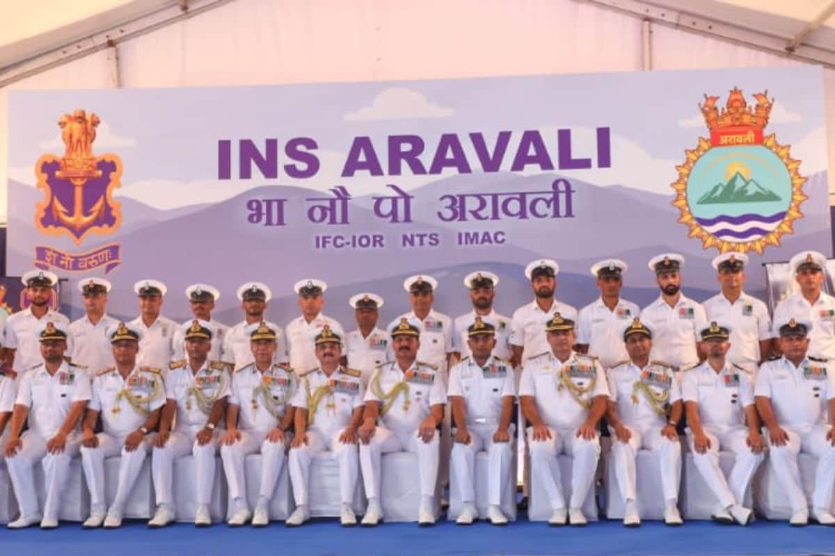 गुरुग्राम से हिंद महासागर क्षेत्र की निगरानी नेवी में शामिल हुआ INS अरावली