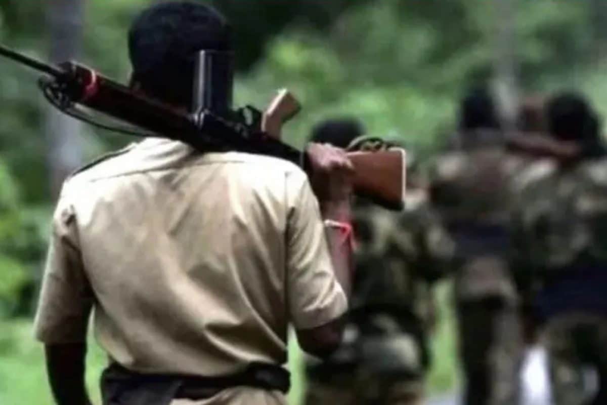 देवजी बना नक्सलियों का सरदार हिड़मा को लड़ाकों की कमान गुप्त बैठक में फैसला