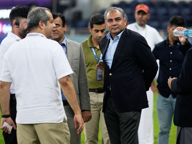 गजब बेशर्म है PCB चीफ मोहसिन नकवी, एशिया कप ट्रॉफी लेकर होटल भाग गए