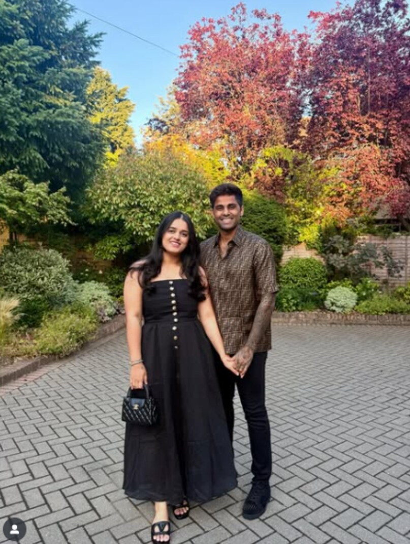 Suryakumar Yadav, Devisha shetty, Suryakumar Yadav birthday, Suryakumar Yadav birthday celebration, Suryakumar Yadav wife Devisha Shetty birthday celebration, IND vs PAK Asia Cup, India vs Pakistan Asia Cup, IND vs PAK Asia Cup match, Devisha Shetty celebrate Suryakumar Yadav, सूर्यकुमार यादव, देविशा शेट्टी, भारत बनाम पाकिस्तान, सूर्यकुमार यादव बर्थडे