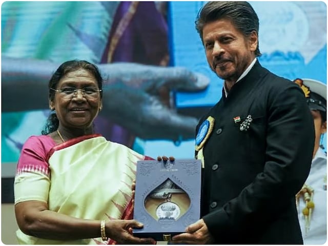 'कांग्रेस को मुस्लिम वोट बैंक दिखता है', SRK को नेशनल अवॉर्ड मिलने पर घमासान