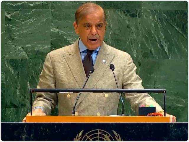 Trump's oil, false claims rail! Shahbaz did not see 'Sharif' at all in UN Trump's oil, false claims rail! Shahbaz did not see 'Sharif' at all in UN