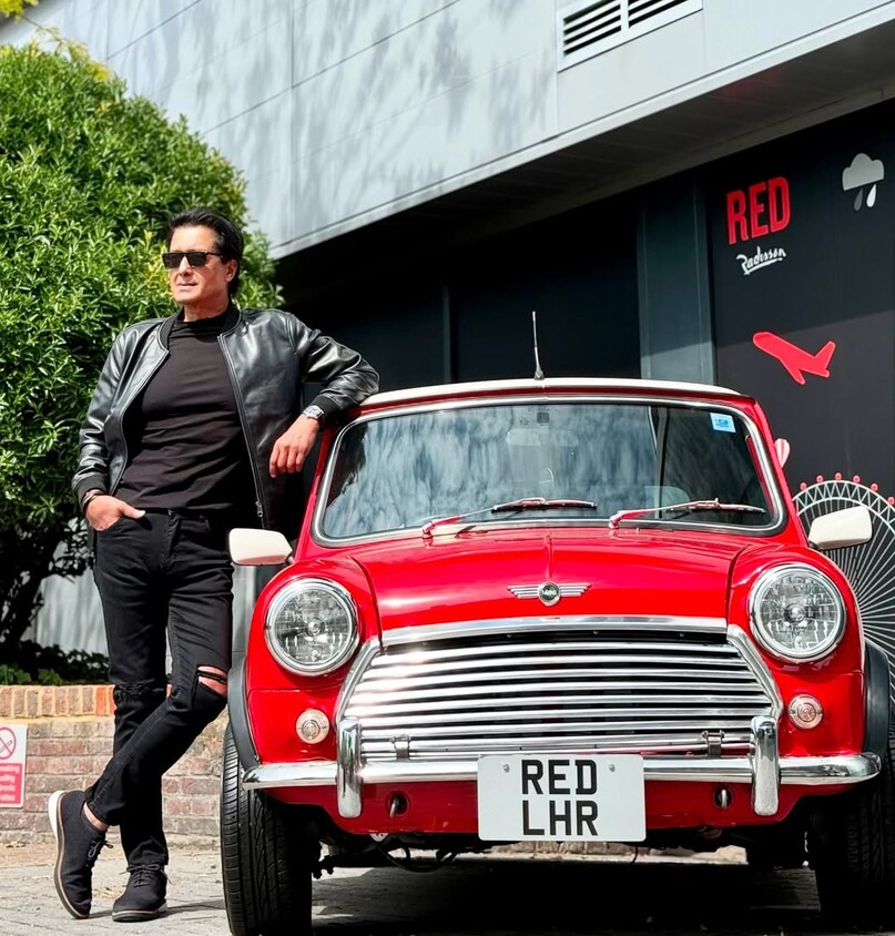 Amitabh Bachchan of Nepali cinema, Rajesh Hamal, Rajesh Hamal knows Amitabh Bachchan of Nepali cinema, richest superstar of Nepali cinema, Rajesh Hamal Films, Rajesh Hamal Hit Movies, Rajesh Hamal on nepal violence, नेपाली सिनेमा का अमिताभ बच्चन, राजेश हमाल , राजेश हमाल कौन हैं?, राजेश हमाल की हिट फिल्में, राजेश हमाल ने नेपाल हिस्सा पर क्या कहा?