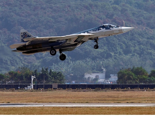 रूस का सबसे घातक Su-57 फाइटर जेट भारत में बनेगा! पुतिन का बड़ा प्लान रूस का सबसे घातक Su-57 फाइटर जेट भारत में बनेगा! पुतिन का बड़ा प्लान