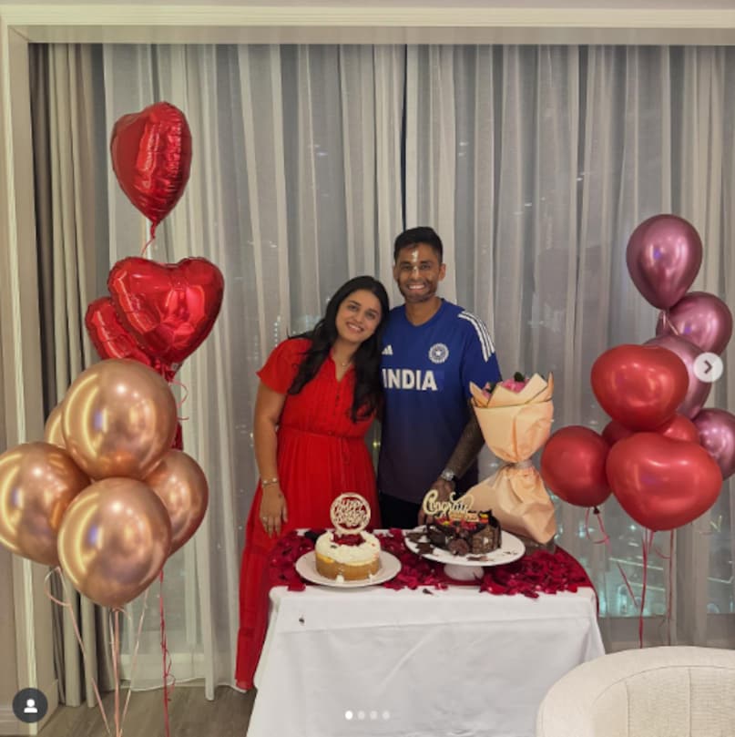 Suryakumar Yadav, Devisha shetty, Suryakumar Yadav birthday, Suryakumar Yadav birthday celebration, Suryakumar Yadav wife Devisha Shetty birthday celebration, IND vs PAK Asia Cup, India vs Pakistan Asia Cup, IND vs PAK Asia Cup match, Devisha Shetty celebrate Suryakumar Yadav, सूर्यकुमार यादव, देविशा शेट्टी, भारत बनाम पाकिस्तान, सूर्यकुमार यादव बर्थडे 