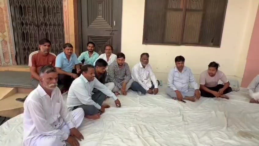 मर्डर केसः लावारिस समझ कर दिया था अंतिम संस्कार अब डॉक्टर चश्मा और सामान मिला