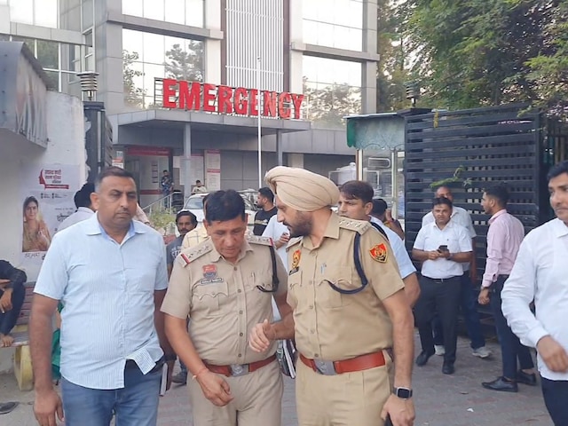 ‘मेरा प्राइवेट पार्ट...’, ICU में महिला मरीज से छेड़छाड़, परिजनों का हंगामा