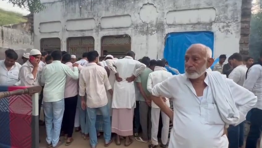 पंजाब बाढ़ पीड़ितों की मदद कर घर लौट रहे थे युवक की मौत 4 लोग घायल