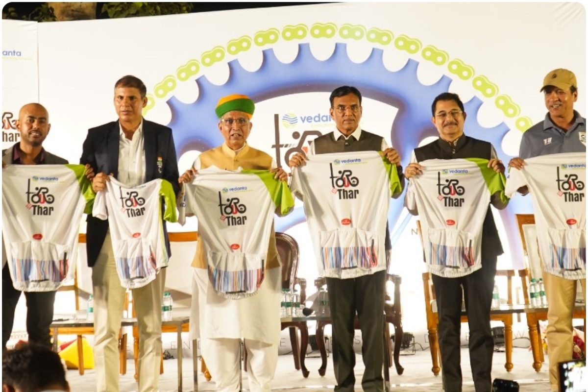 टूर-दे-थार 2025: रेगिस्तानी हवाओं को मात देने को तैयार साइकिल सवार