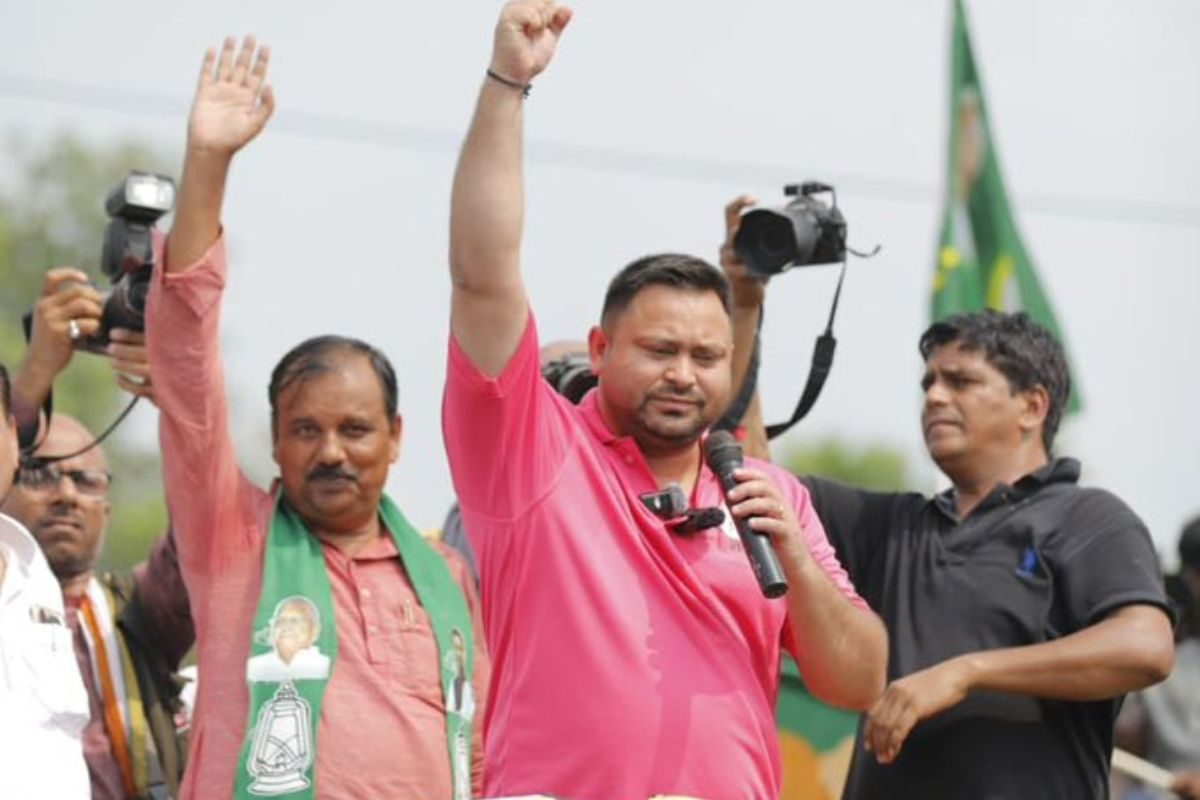 तेजस्वी की सभा में पीएम मोदी की मां पर टिप्पणी! आरजेडी ने बताया एडिटेड वीडियो