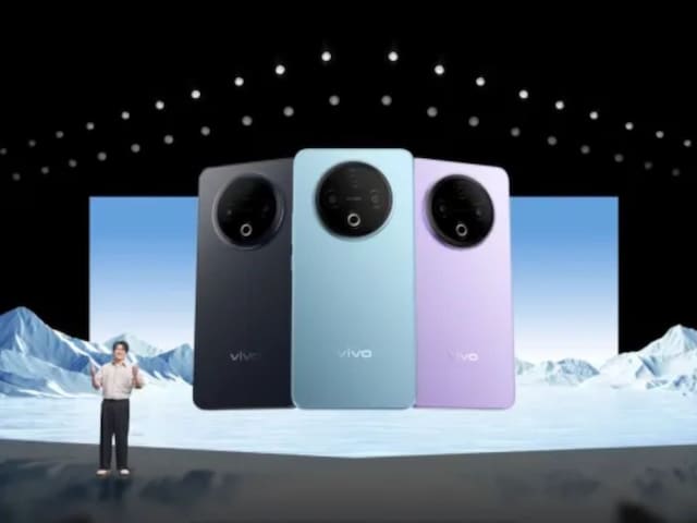 Vivo Y500 has got 8200mAh's biggest battery, yet the phone is light Vivo Y500 has got 8200mAh's biggest battery, yet the phone is light