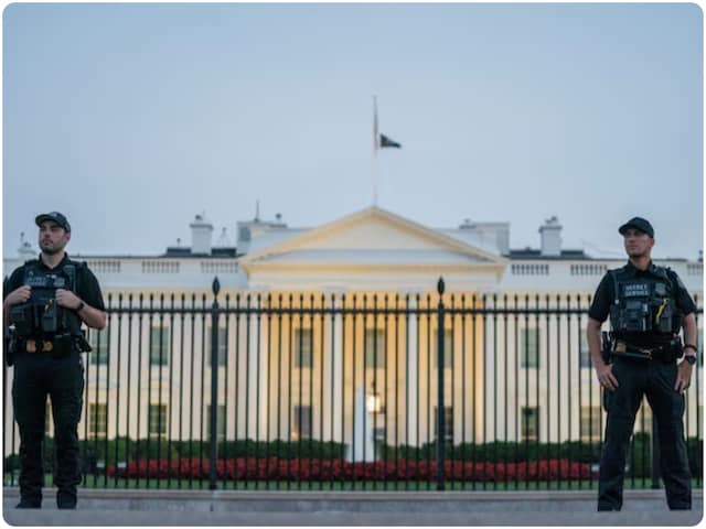 Car accident outside the White House, driver in Secret Service custody Car accident outside the White House, driver in Secret Service custody