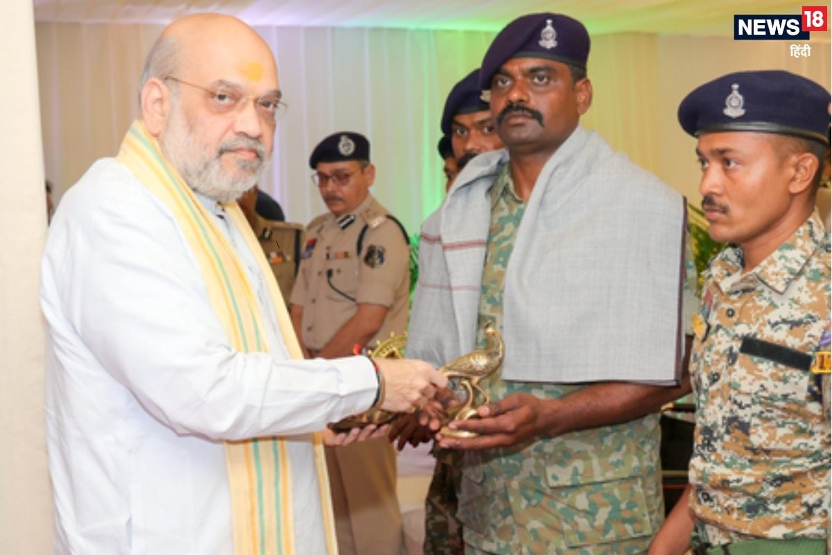 Operation Black Forest को अंजाम देने वाले जवान को अमित शाह ने किया सम्मानित